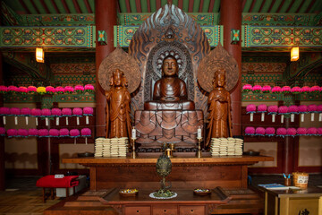 Fototapeta premium altar in the church