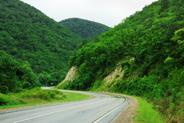 Fototapeta na wymiar Road in the mountains