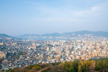 早朝の長崎市街地
