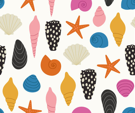 Seamless pattern of seashells and starfish. Concept of ocean flora and fauna, marine and underwater life, summertime. Colored vector illustration, isolated on beige.