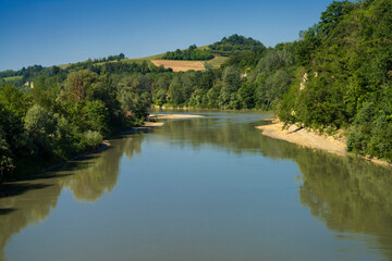 Fototapeta na wymiar The Tanaro river at springtime in Asti province