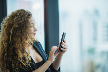 beautiful businesswomen using telephone at office, blonde hair lady, smart girl in business concept, modern lifestyle, technology, confident female caucasian, online communication.