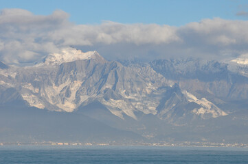 Fototapeta na wymiar mountain,sky,cloud,sea,rok,nature,high,Italy