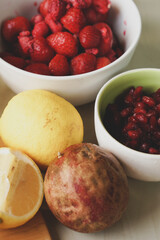 Preparation of frozen and fresh fruits For making smoothies, yogurts or fruit juices for a refreshing and healthy morning snack. For the concept of health care, weight loss, healthy food