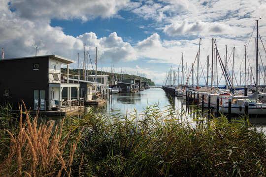 Ferienh&auml;user am Yachthafen in Lauterbach auf der Insel R&uuml;gen