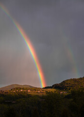 Fototapeta na wymiar rainbow in the mountains