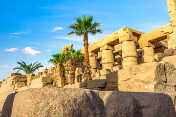 Huge columns in Karnak - obrazy, fototapety, plakaty