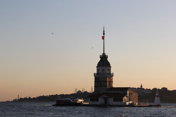 Obraz premium Maiden's Tower at Sunset