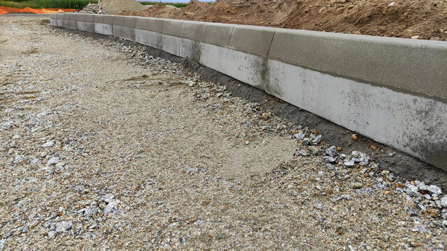 Budownictwo drogowe. Krawężnik betonowy.