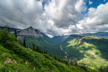 U SHAPED VALLEY CUT BY ANCIENT GLACIER - GLACIER NP