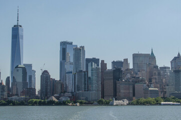 Fototapeta na wymiar ciudad de nueva york desde el rio 