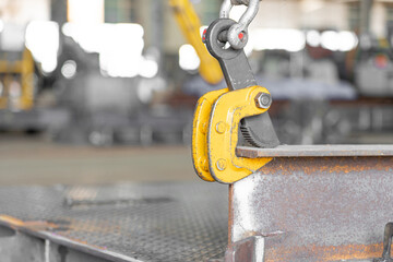 Steel clamp lifting for fabrication work in factory lifting H-Beam with overhead crane