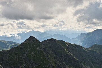 Góry w chmurach  © Maciej