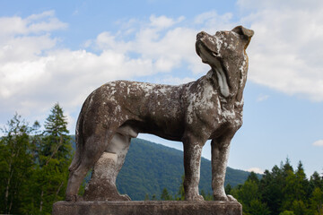Fototapeta na wymiar Dog Statue