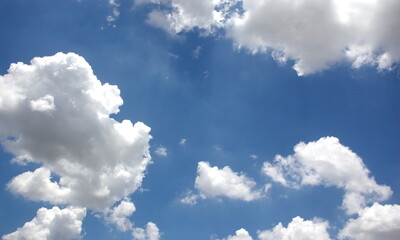 Obraz premium thick white clouds in the blue sky