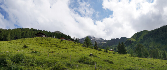 Bei Matrei in Osttirol: Wanderung auf den Zunig