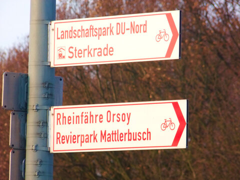 Wegweiser Radwege Radrevier Ruhr