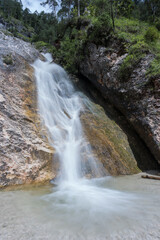 Wasserfall in der Almbachklamm, Berchtesgaden