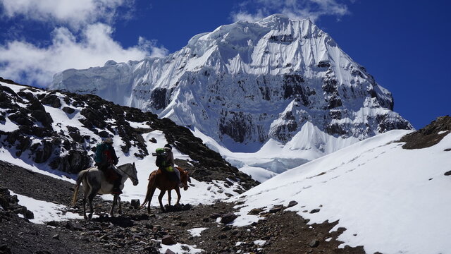 Paso Trapecio en la Cordillera Huayhuash 