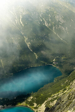 Morskie oko widoczne z Rys
