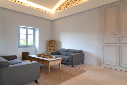 SALON CONTEMPORAIN