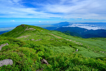 Fototapeta premium 月山からみる鳥海山 8月