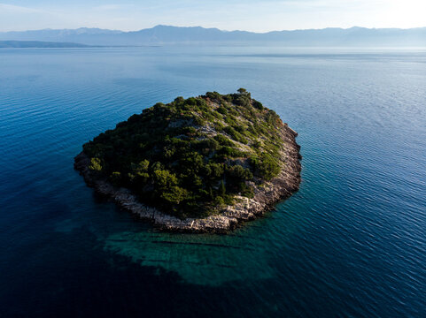 Island Divna on Pelje&scaron;ac peninsula