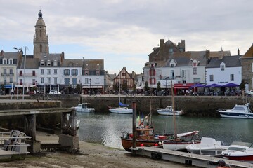 Obraz premium view of the town Le Croisic in France 
