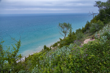 Fototapeta na wymiar Hillside with Lake Michigan in background