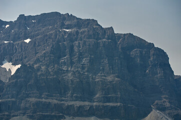 Fototapeta premium Smoky Mountain Landscape in Northern Banff
