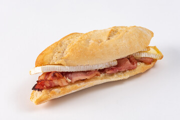 grilled bacon sandwich with brie cheese