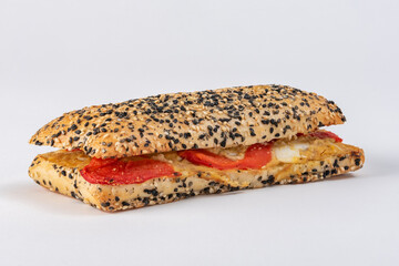 Tuna sandwich with peppers, in seed bread