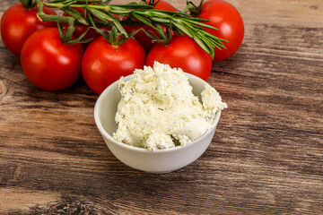 Soft cream cheese with herbs