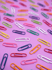 カラフルなクリップ 