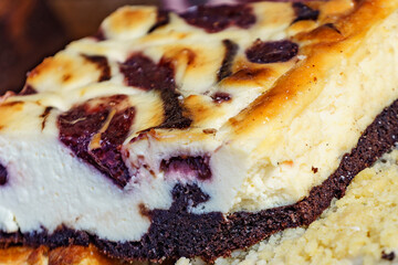 Baked cheesecake with fruit and chocolate