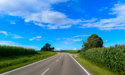 Staatsstraßen St2419 bei Rothenburg ob der Tauber in Mittelfranken