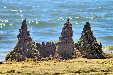 sand creation with three peaks