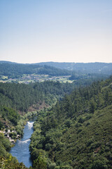 Panorámica del valle del rio Ulla desde el mirador de cañon do ulla, provincia de Pontevedra, Galicia. España.