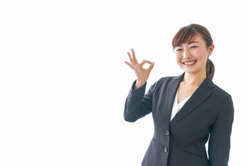 笑顔の若いビジネスウーマン