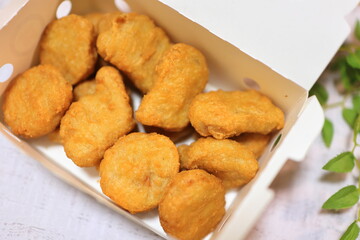 チキンナゲット（箱入り）