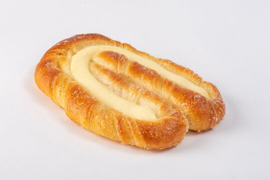 Bow-shaped pastry or eight of cream