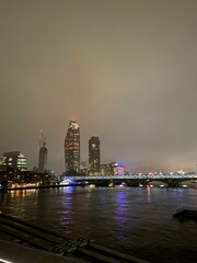 Fototapeta na wymiar London city skyline at night