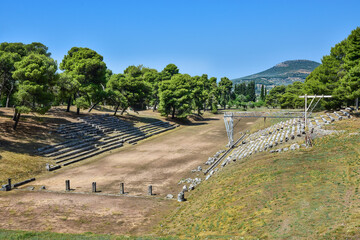 Fototapeta na wymiar ruins of the ancient city of Corinth in Greece