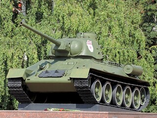 Fototapeta na wymiar The legendary soviet t-34 tank