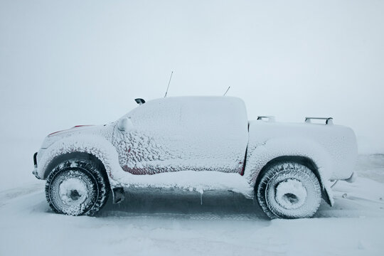 picture of a customised and snowed in truck in north Iceland