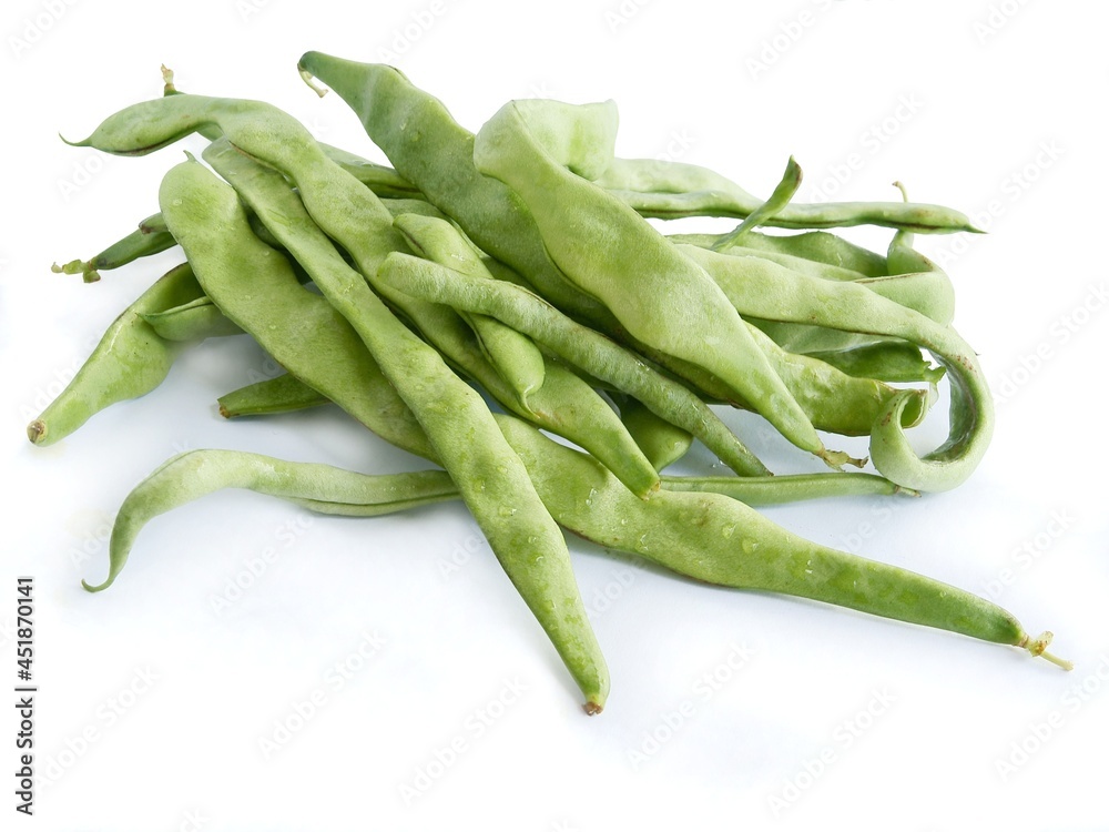 Wall mural green beans on white background