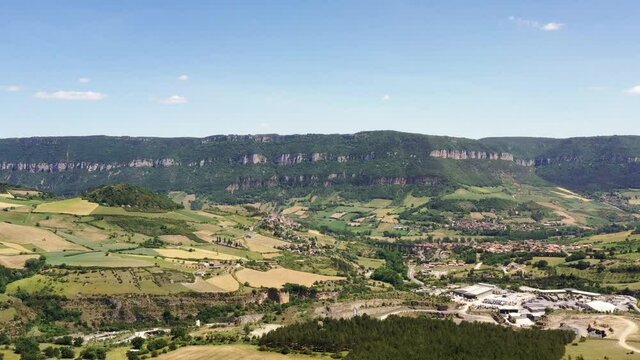 survol du viaduc de Millau et du Larzac