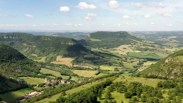 survol du viaduc de Millau et du Larzac