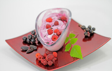 quark dish with Japanese grapes, tonka bean and aronia berry juice. 