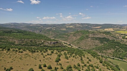 Fototapeta na wymiar Survol de l'Aveyron à Millau et du plateau du Larzac